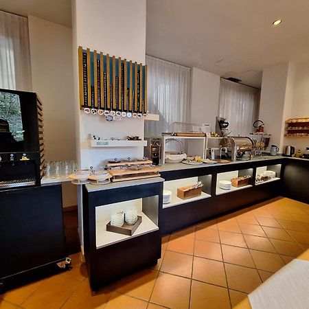 Albergo Italia Urbino Bagian luar foto