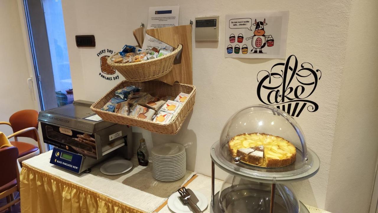 Albergo Italia Urbino Bagian luar foto