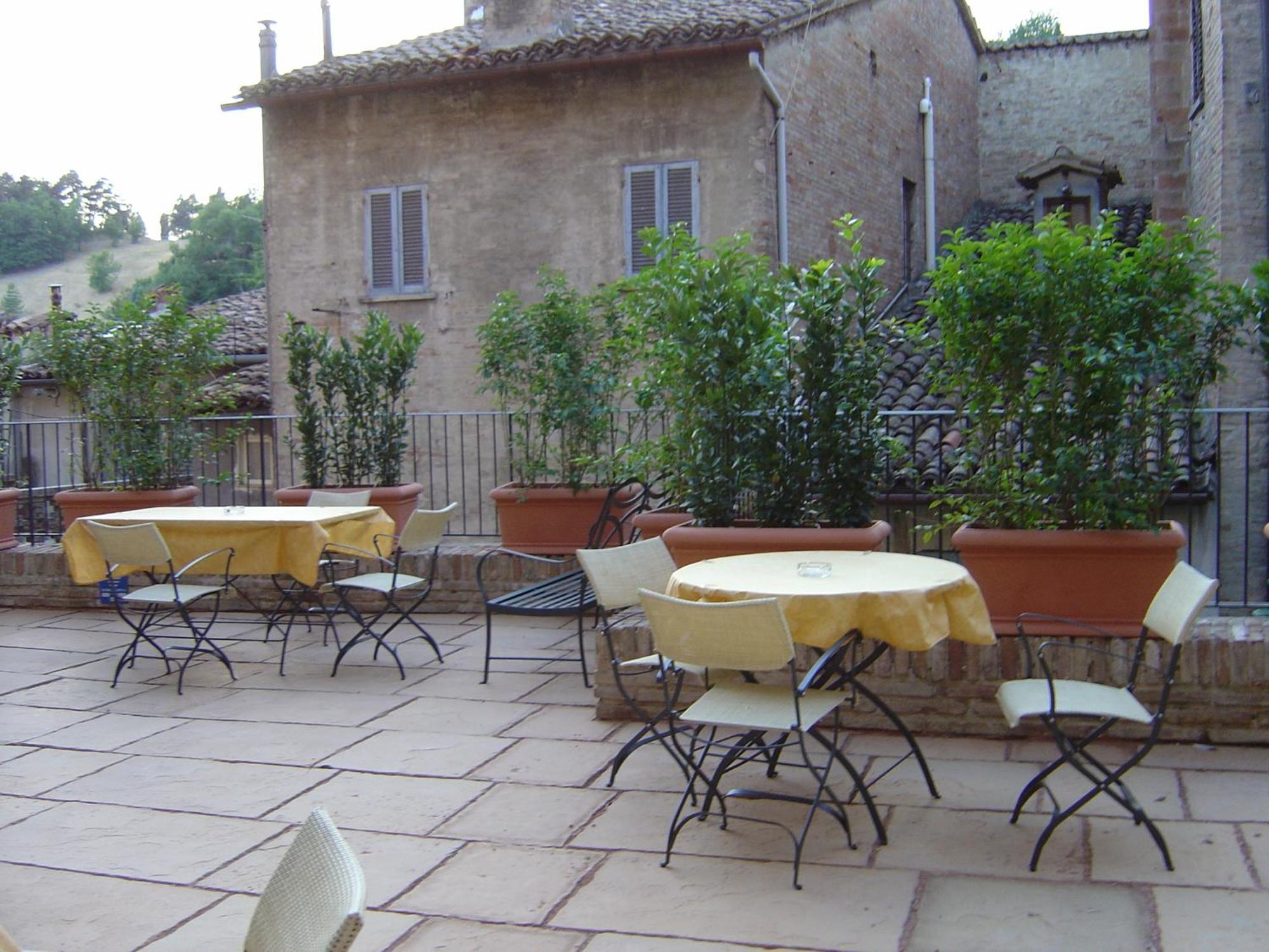 Albergo Italia Urbino Bagian luar foto