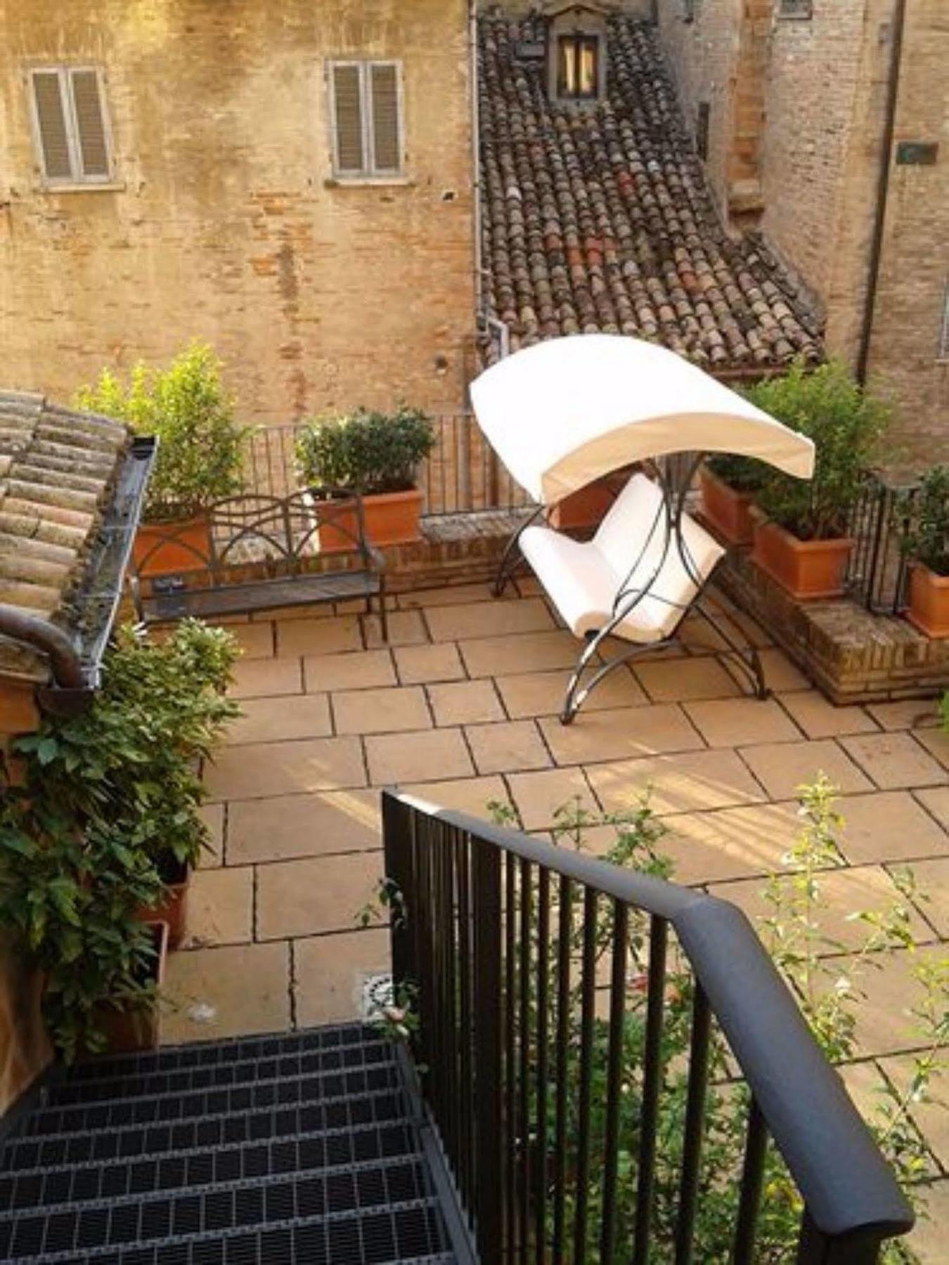 Albergo Italia Urbino Bagian luar foto